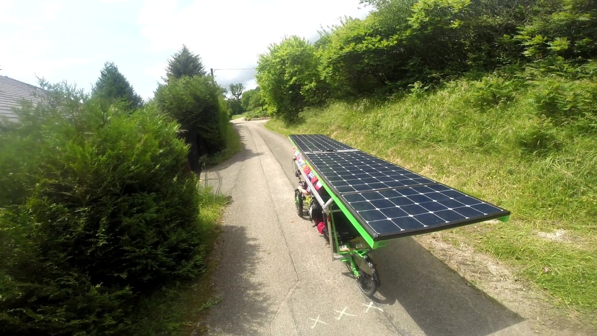 Some of the cycle routes suggested by Google Maps were quite lovely, like this one here. Smooth, paved, few cars, country-side views etc.
