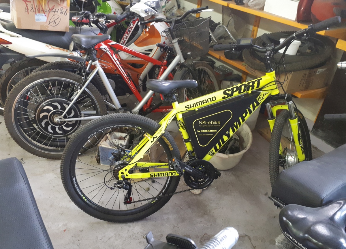 One of the guys at the research institute has been trying to build and sell lines of ebikes inside Iran, and this here in the front is one of his more recent prototypes. His website is http://www.haxamanish.ir/