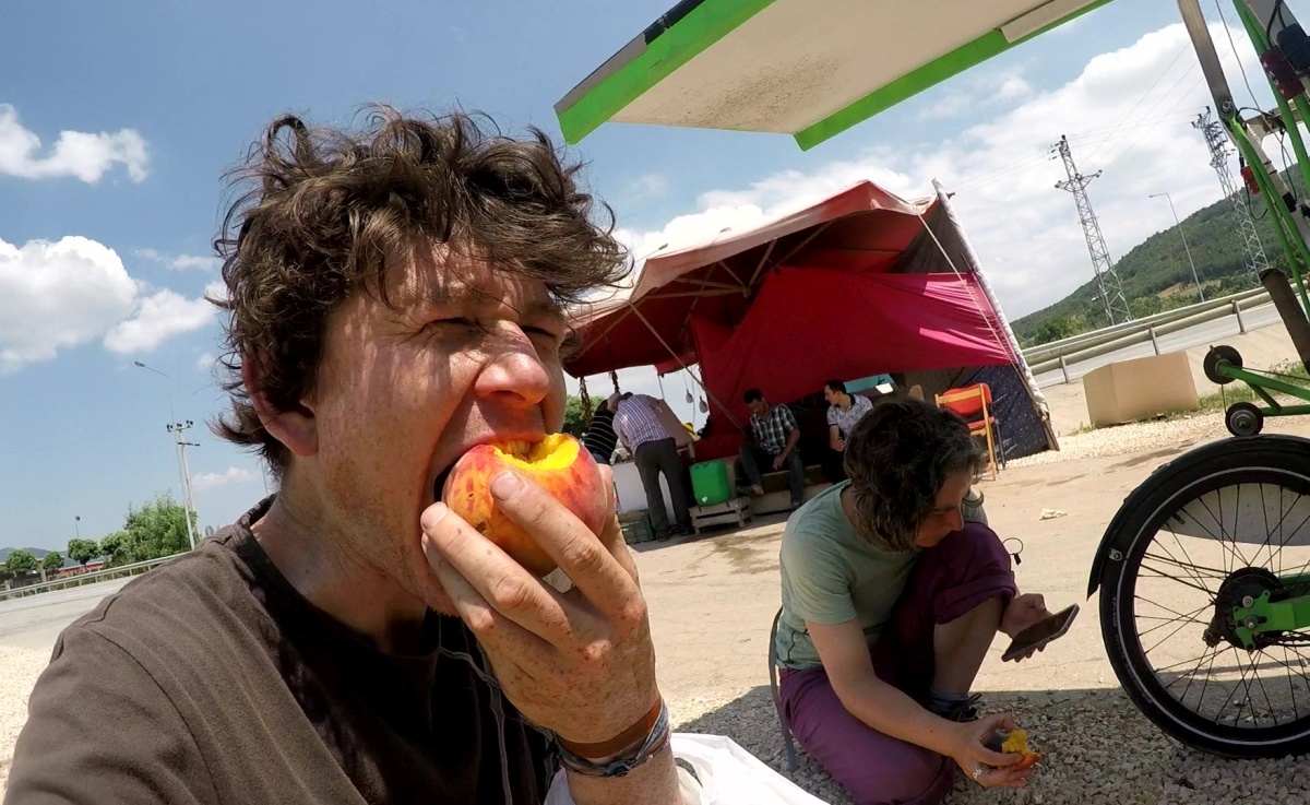 Sinking teeth into a juicy peach. Always the best part of a summer bike touring trip. I remember the same sensation in the okanagan valley on the cross canada ebike ride 10 years ago.